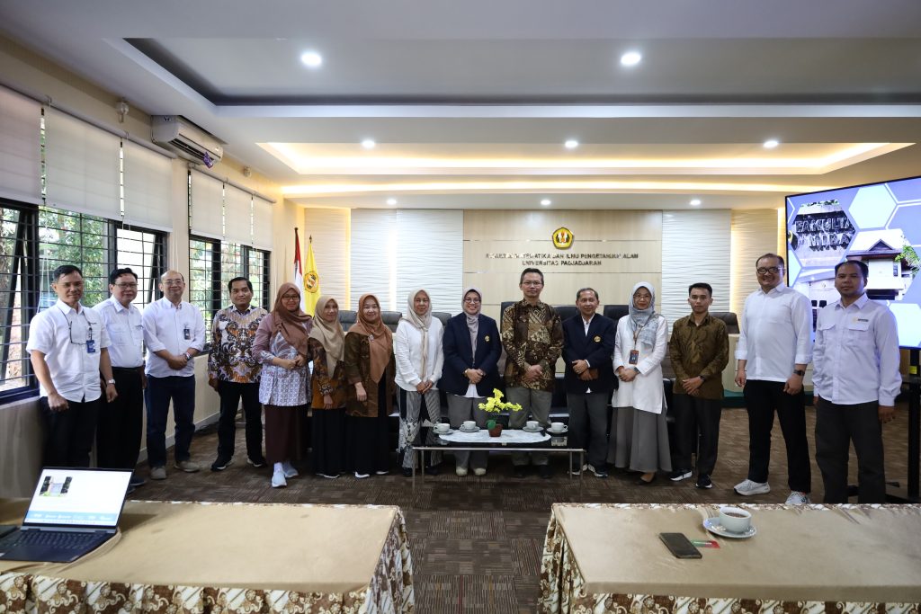 Sambut Kunjungan UNS, FMIPA Unpad Jalin Silaturahmi dan Kolaborasi Akademik