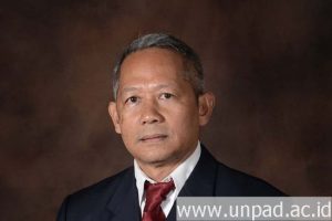 Prof. Yuyun Hidayat, Drs., MS., Ph.D.